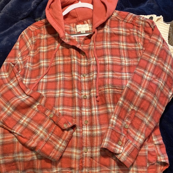 American Eagle Hooded Flannel - Picture 2 of 3